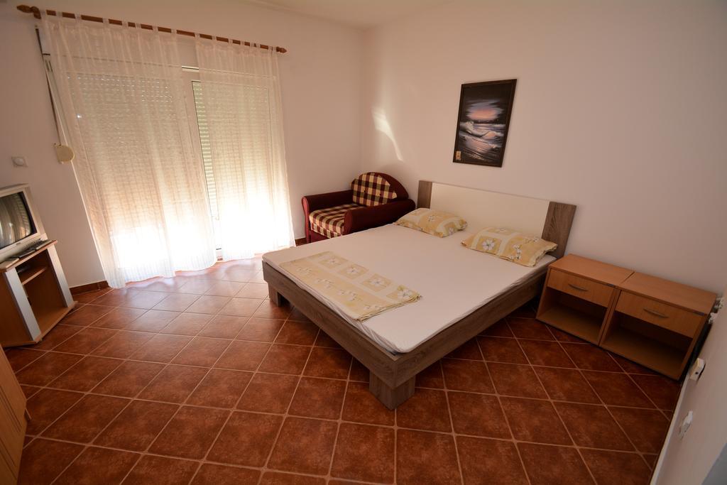 Guesthouse Mb Knezevic Budva Exterior photo