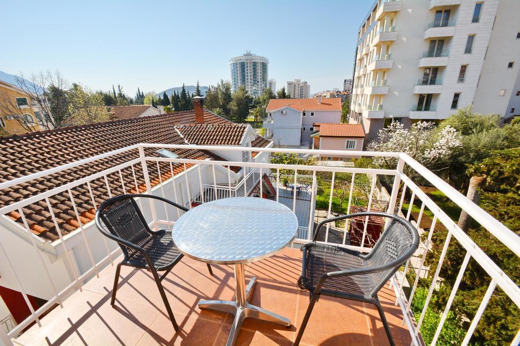 Guesthouse Mb Knezevic Budva Exterior photo