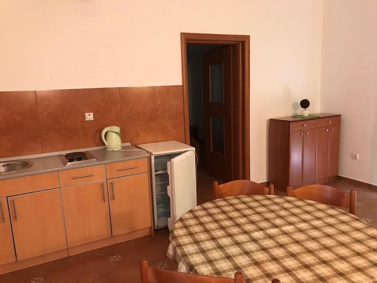 Guesthouse Mb Knezevic Budva Exterior photo
